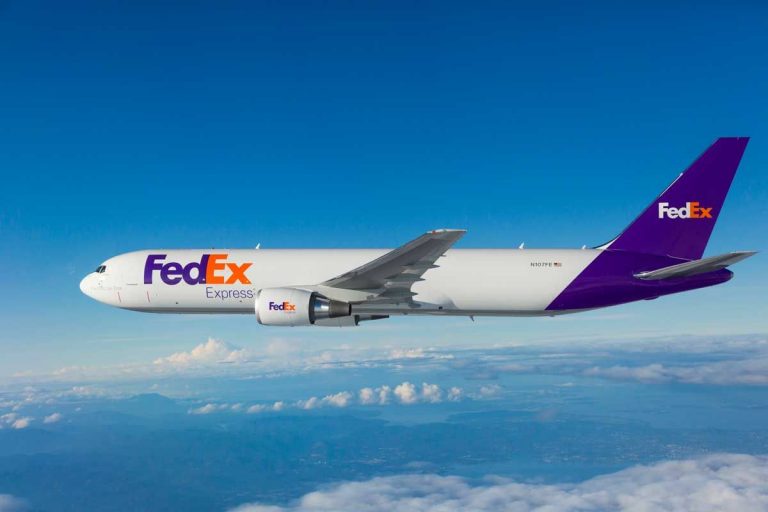 FedEx takes stake and signs data deal with FourKites