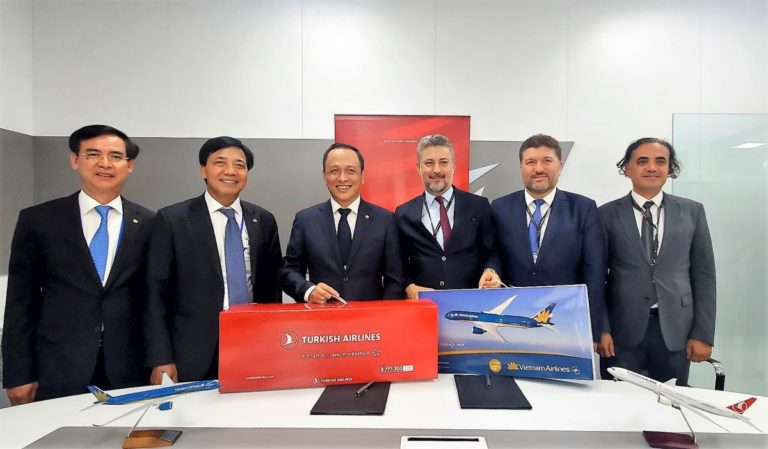 Turkish and Vietnam carriers sign cargo pact