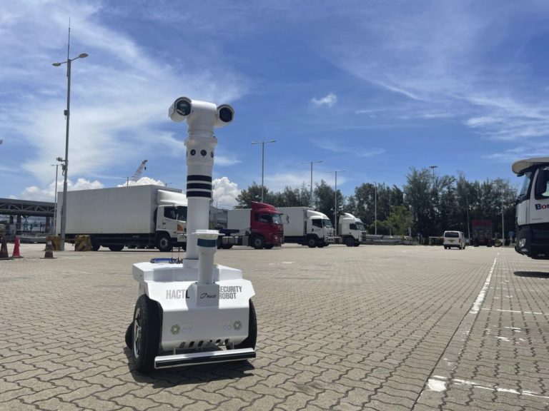 Robots reinforce Hong Kong air security