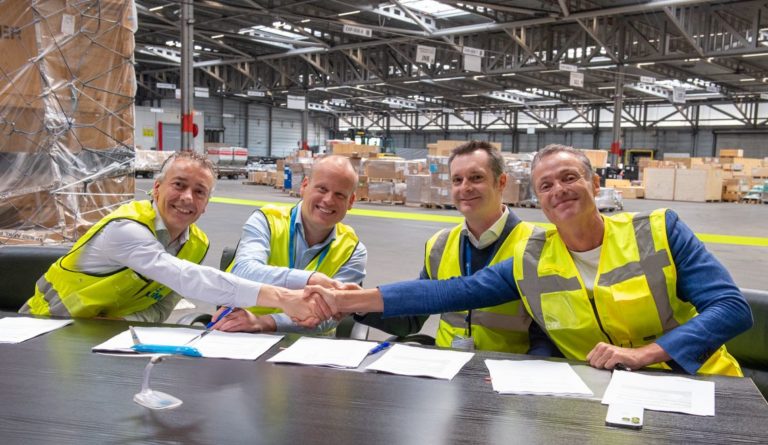 Menzies renews key Dutch contract