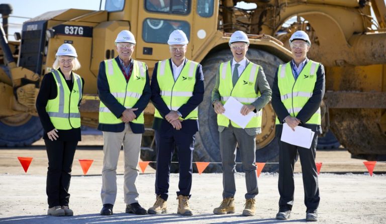 Menzies set to open Sydney cargo site