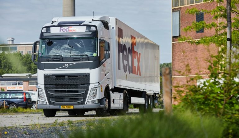 FedEx to revamp UK network