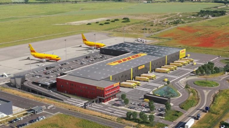 DHL celebrates 40 years in Lyon with new gateway